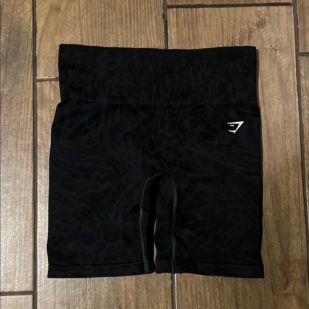 Gymshark Black Biker shorts with scrunched butt